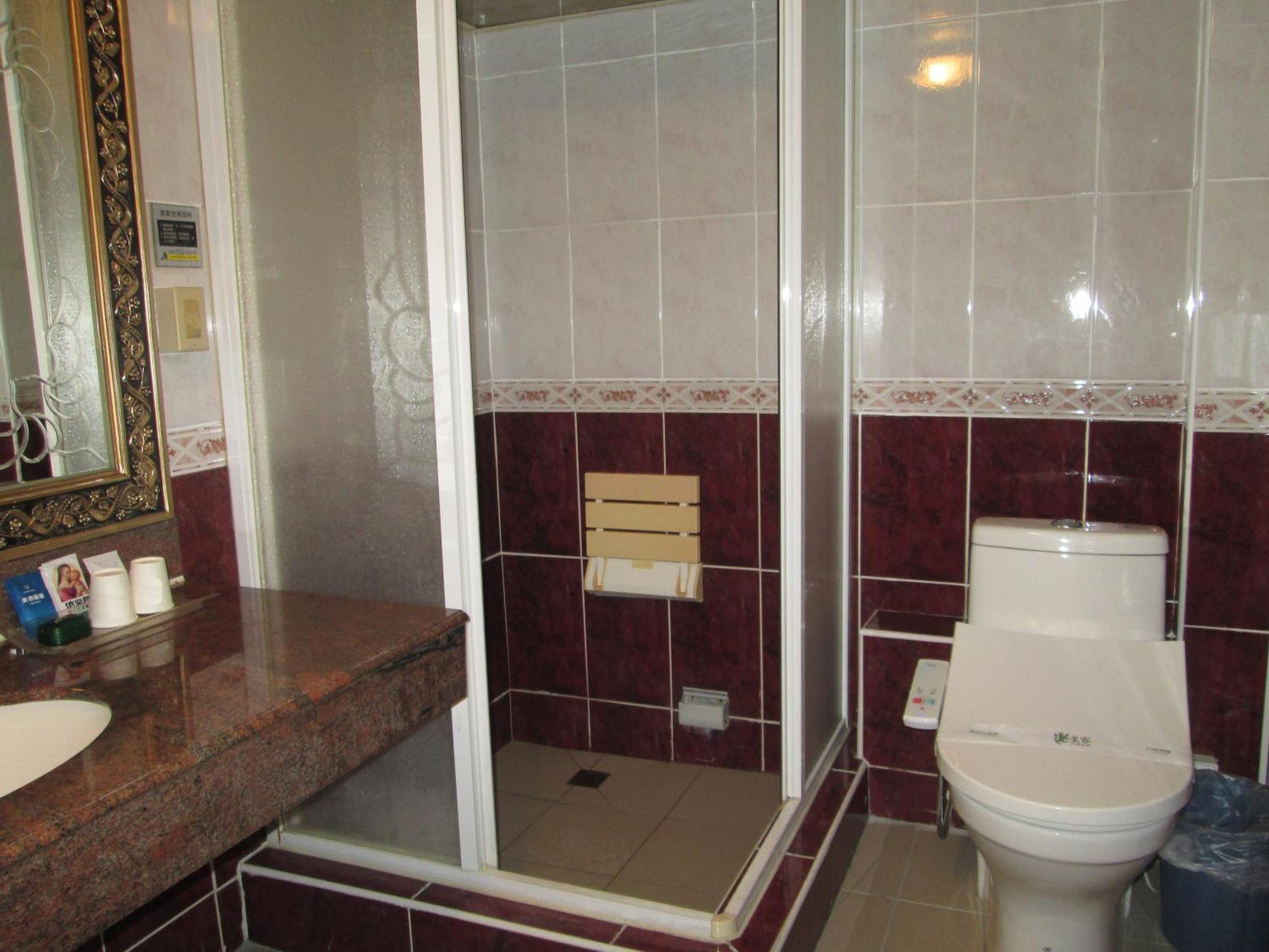 Huangjia Motel Tainan Exterior photo