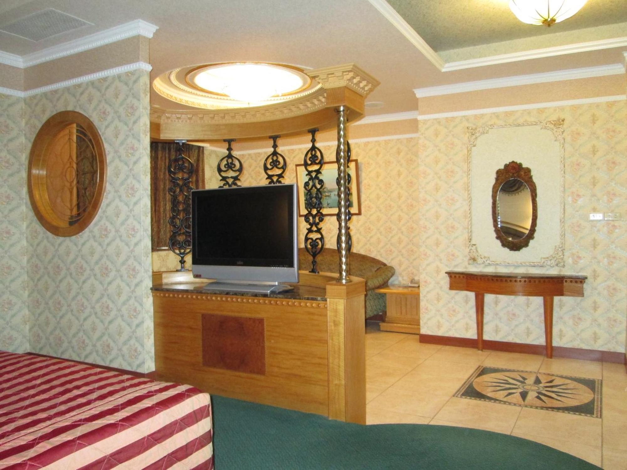 Huangjia Motel Tainan Exterior photo